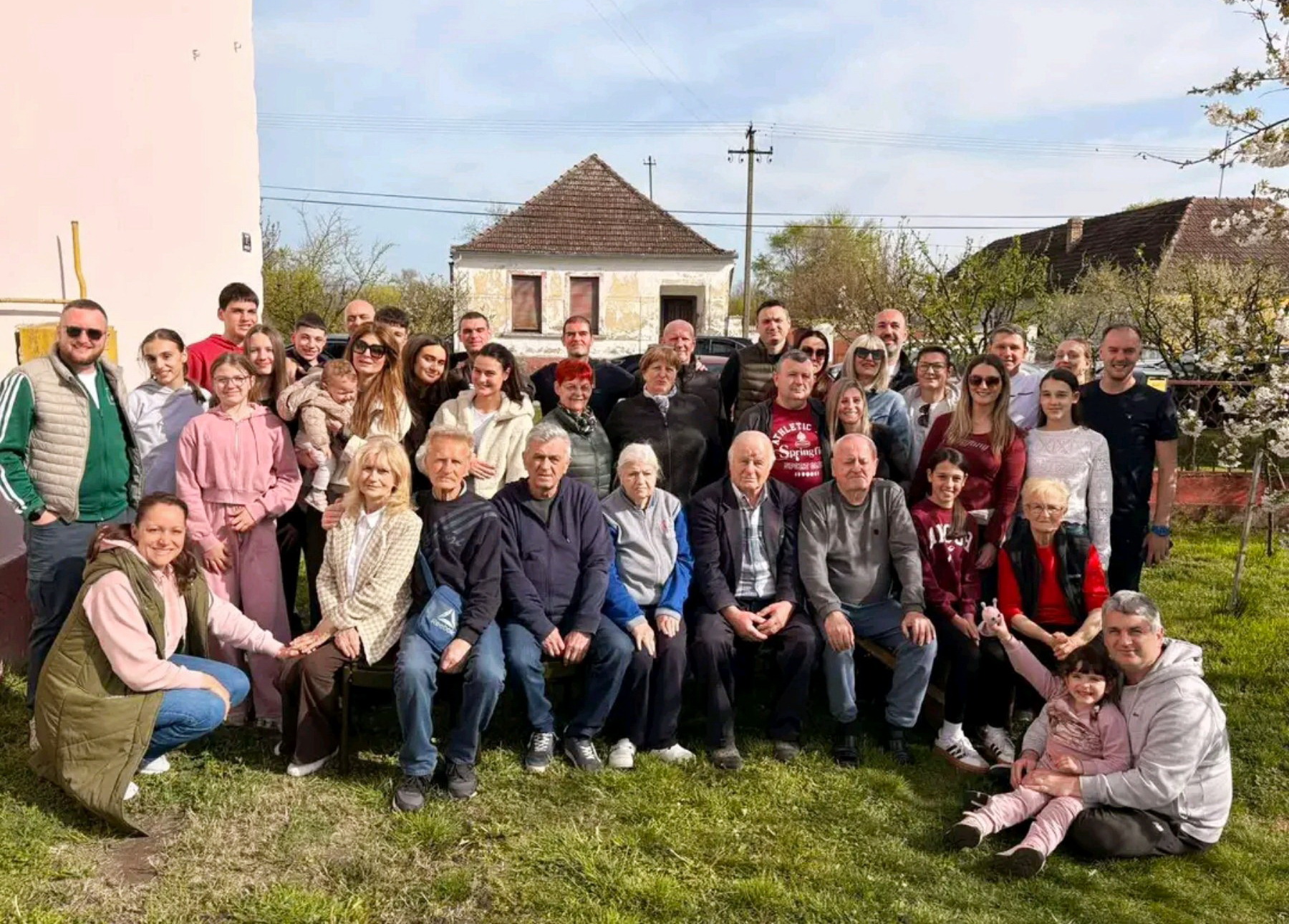 Tradicionalno uskršnje okupljanje porodice Denda u Međi