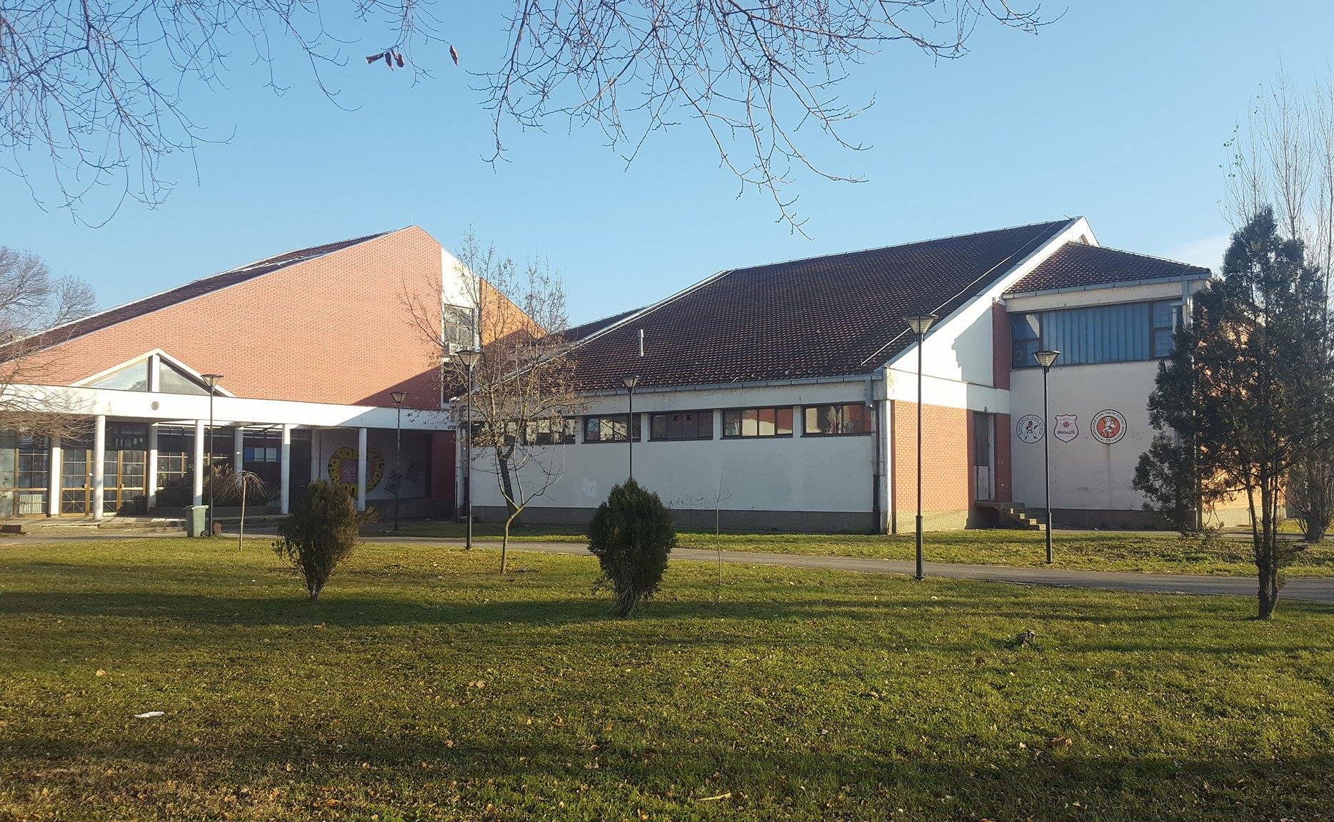 RENOVIRANJE SVLAČIONICA U OSNOVNOJ ŠKOLI „SVETI SAVA“