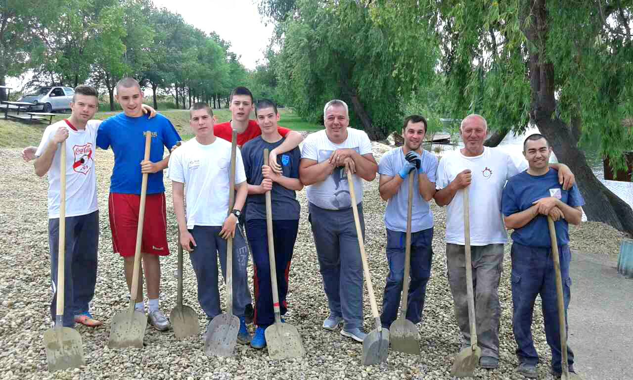 RADNA AKCIJA NA IZGRADNJI KUPALIŠTA U ŽITIŠTU (FOTO)