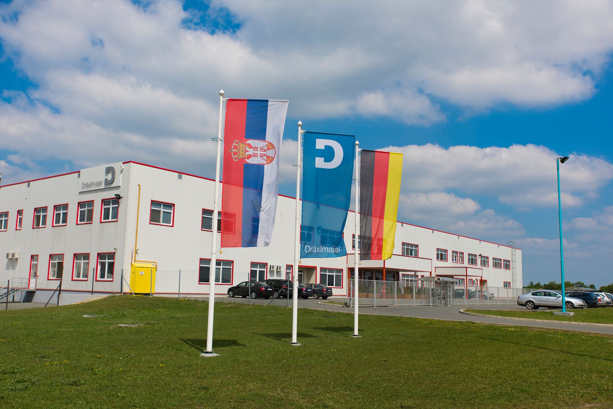 KOMPANIJA DRÄXLMAIER ZAPOŠLJAVA