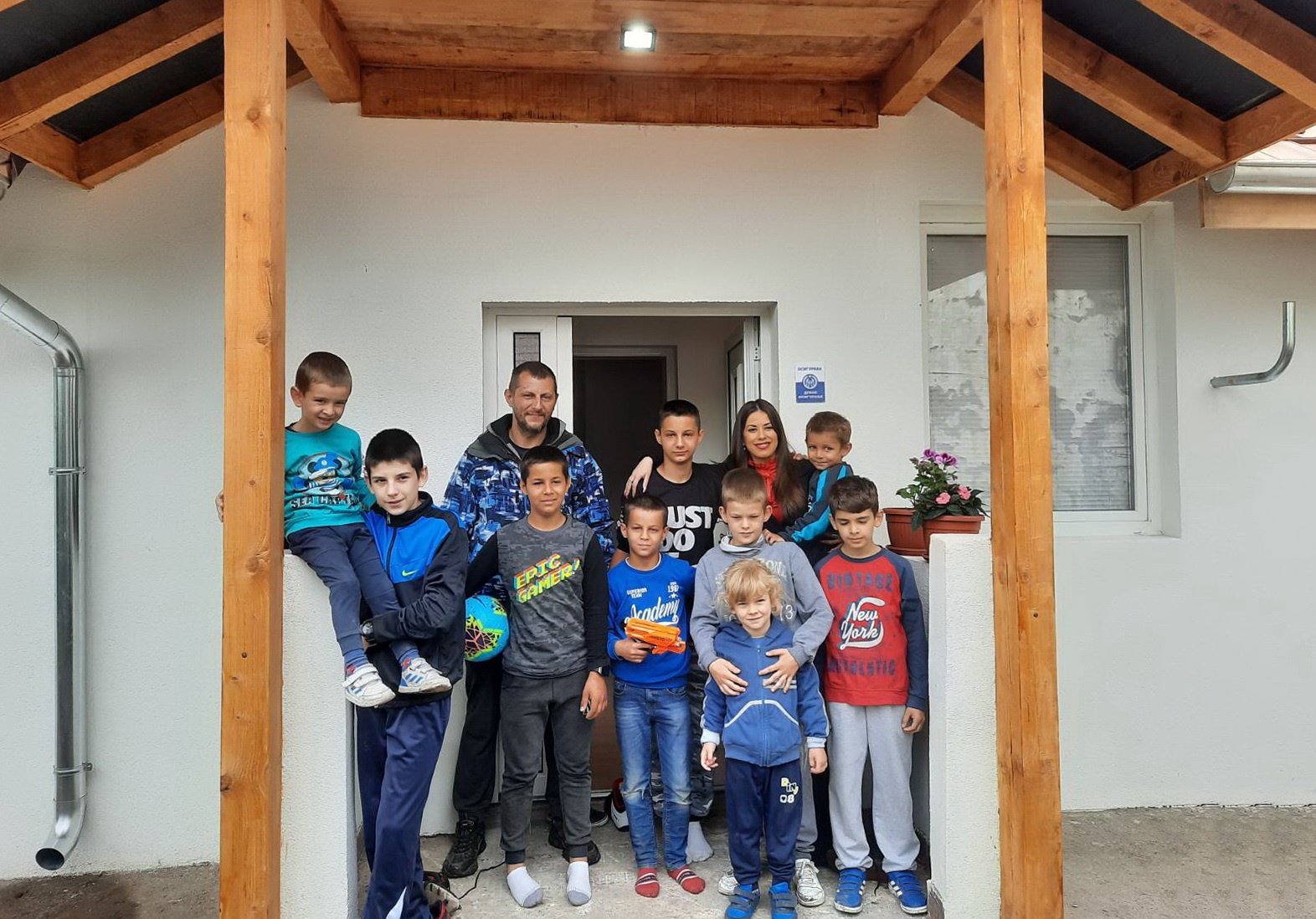 HETIN – Useljenje porodice Pavlović u novi dom (FOTO)