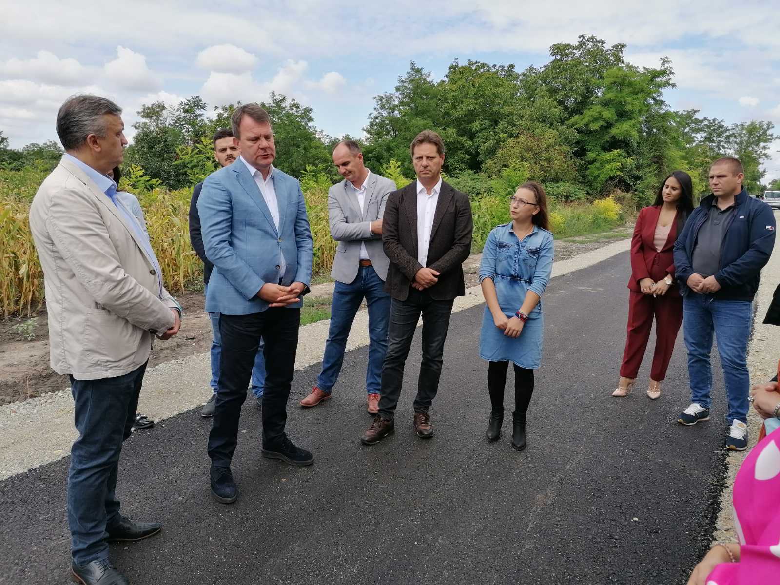 Asfaltom posle 40 godina pokrivene i poslednje ulice u Hetinu