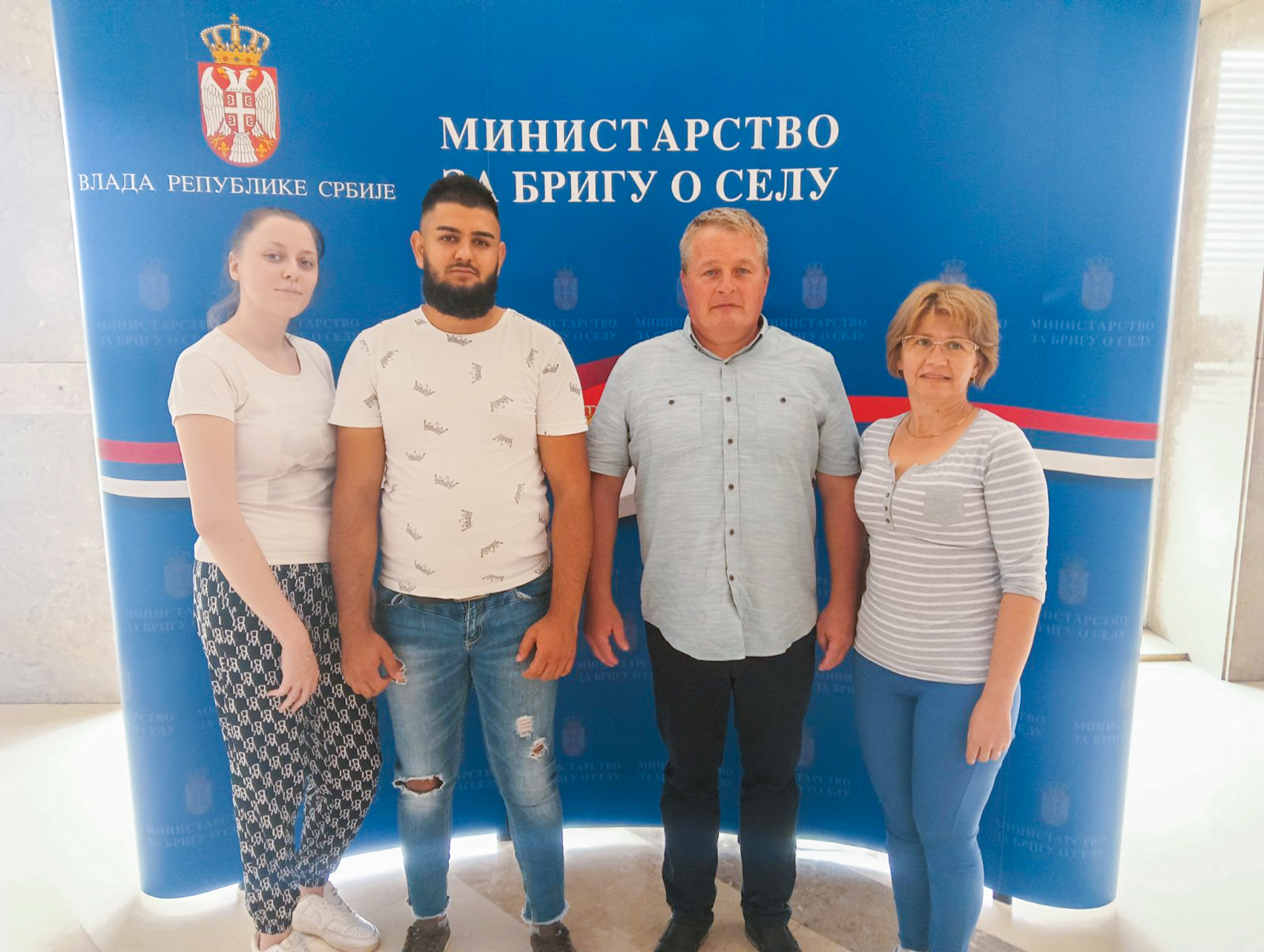 Potpisani ugovori za kupovinu seoskih kuća