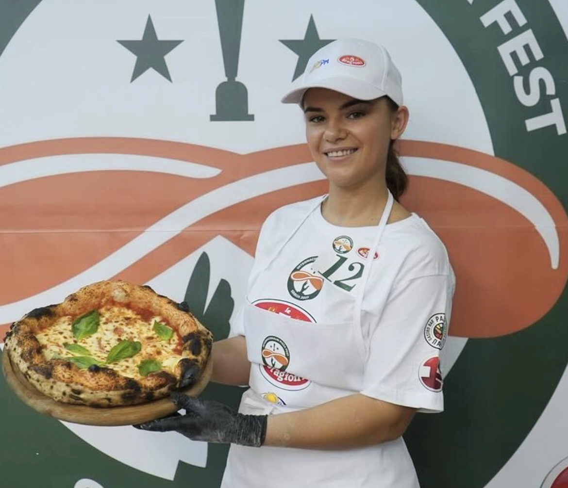 Ana Janu sjajna na takmičenju u spremanju pice