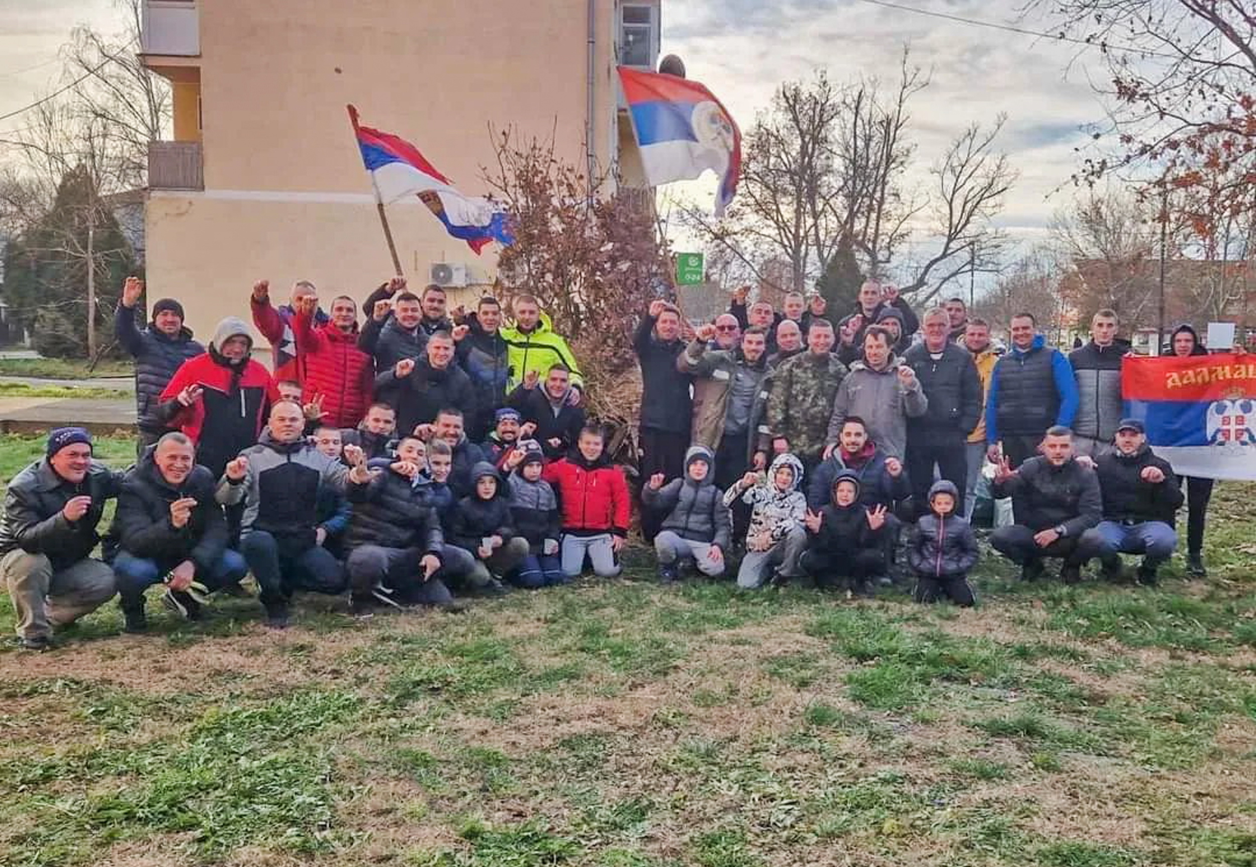 Obeležavanje Badnjeg dana: Pravoslavni vernici otišli po Badnjak