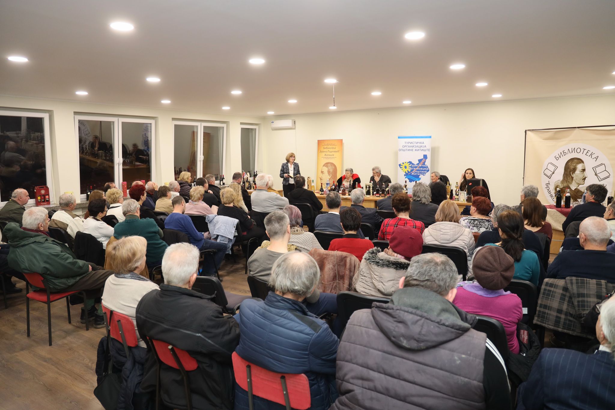 Po četvrti put je održano Veče vina i poezije u Žitištu