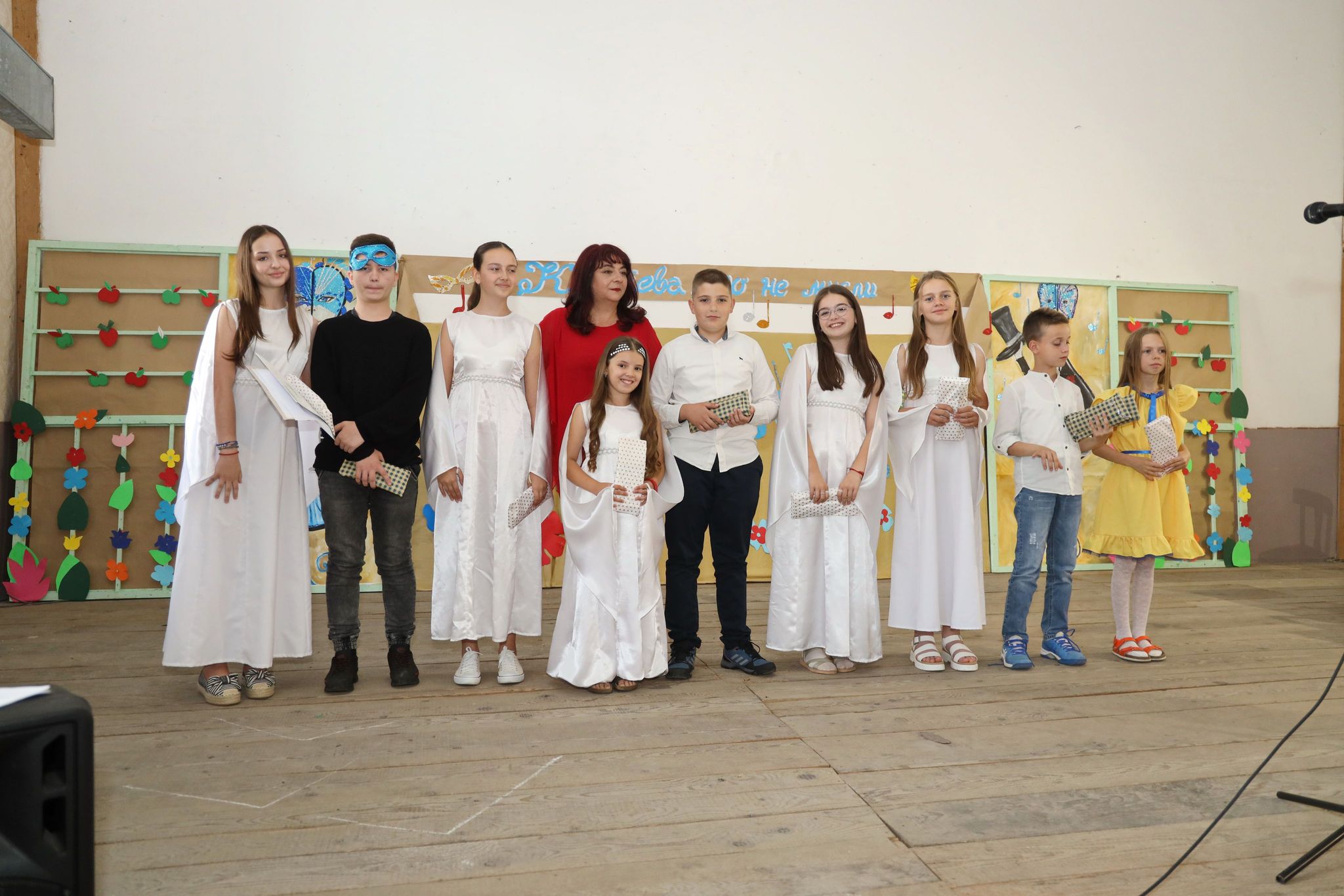 Obeležen Dan škole “Aleksa Šantić“ u Ravnom Topolovcu