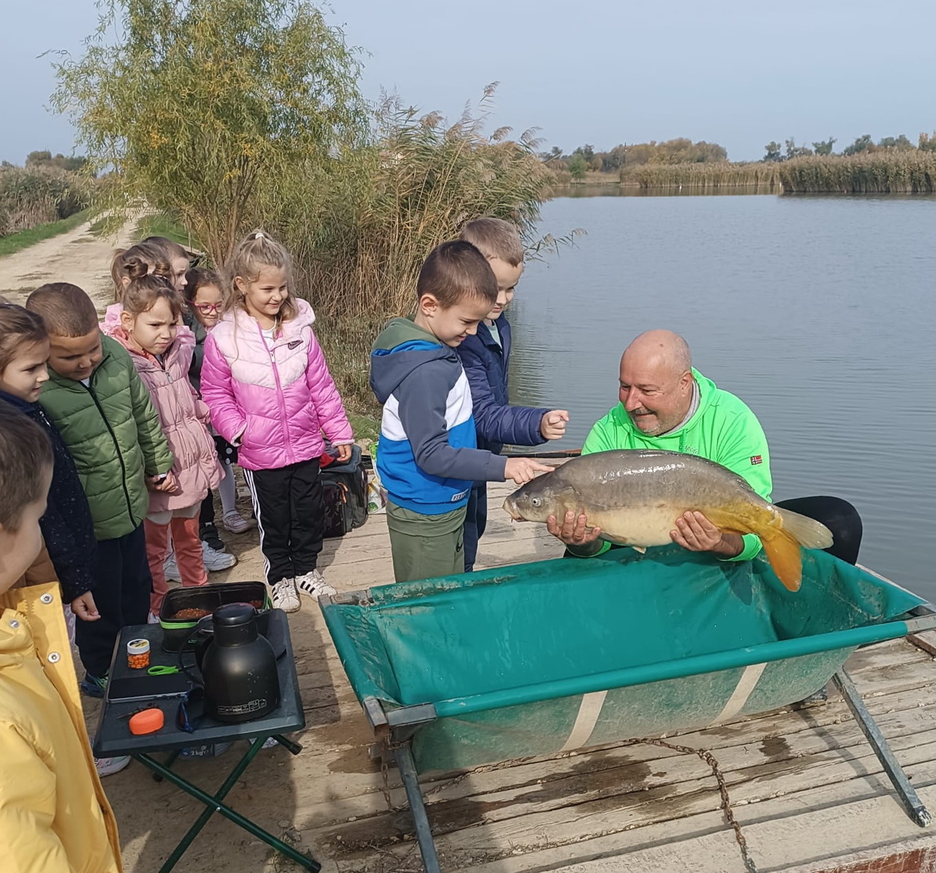 Mališani vrtića posetili sportski ribnjak “Grgeč“