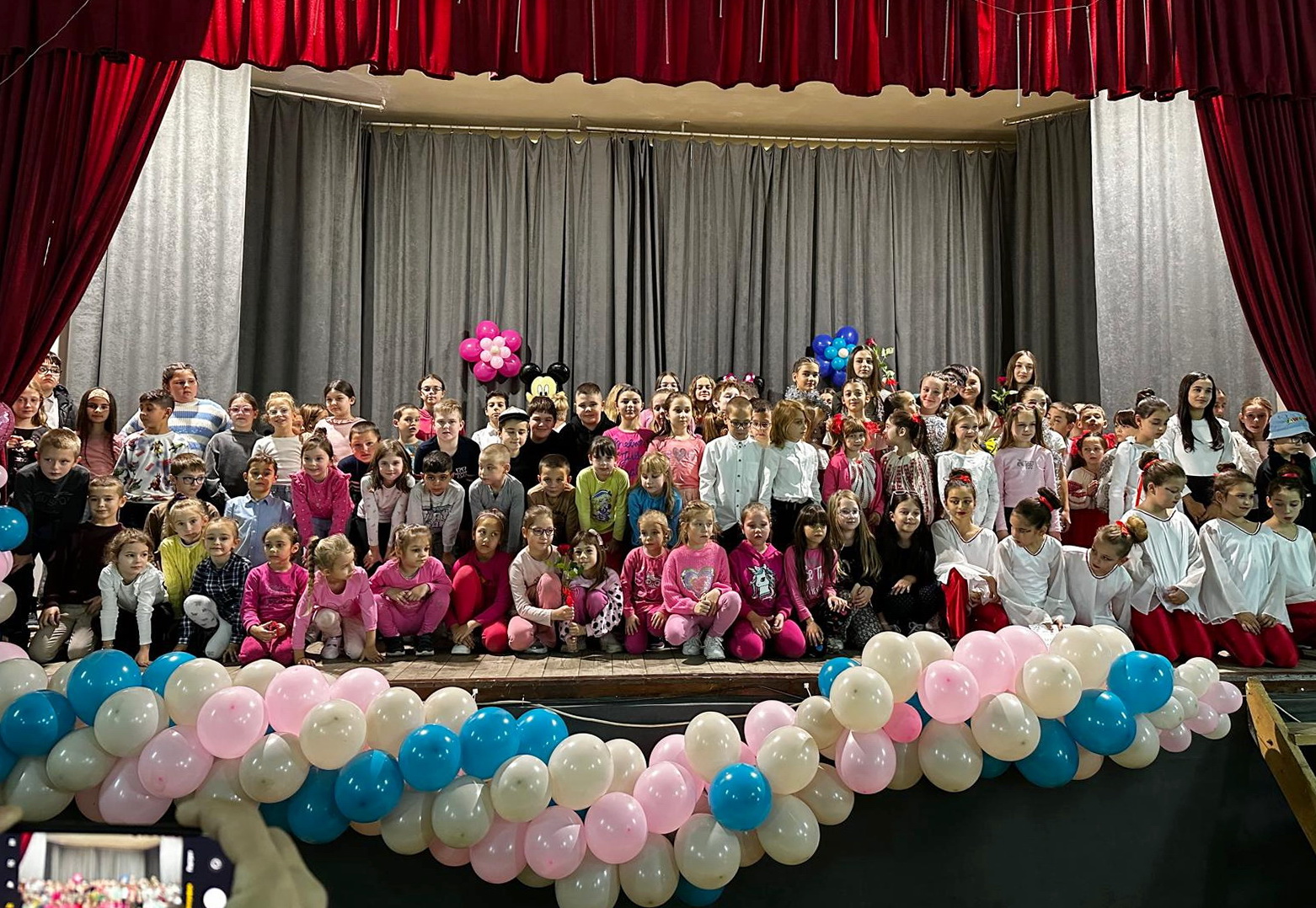 Festival dečijeg stvaralaštva “Znam i ja“ u Banatskom Dvoru